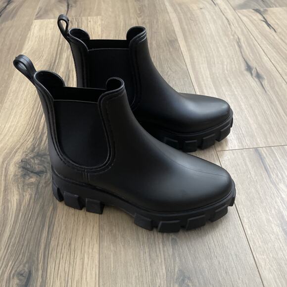 Jeffrey Campbell Matte Black Pleu Lug Sole Boots Size 7 Platform Chelsea Boot - Picture 7 of 9